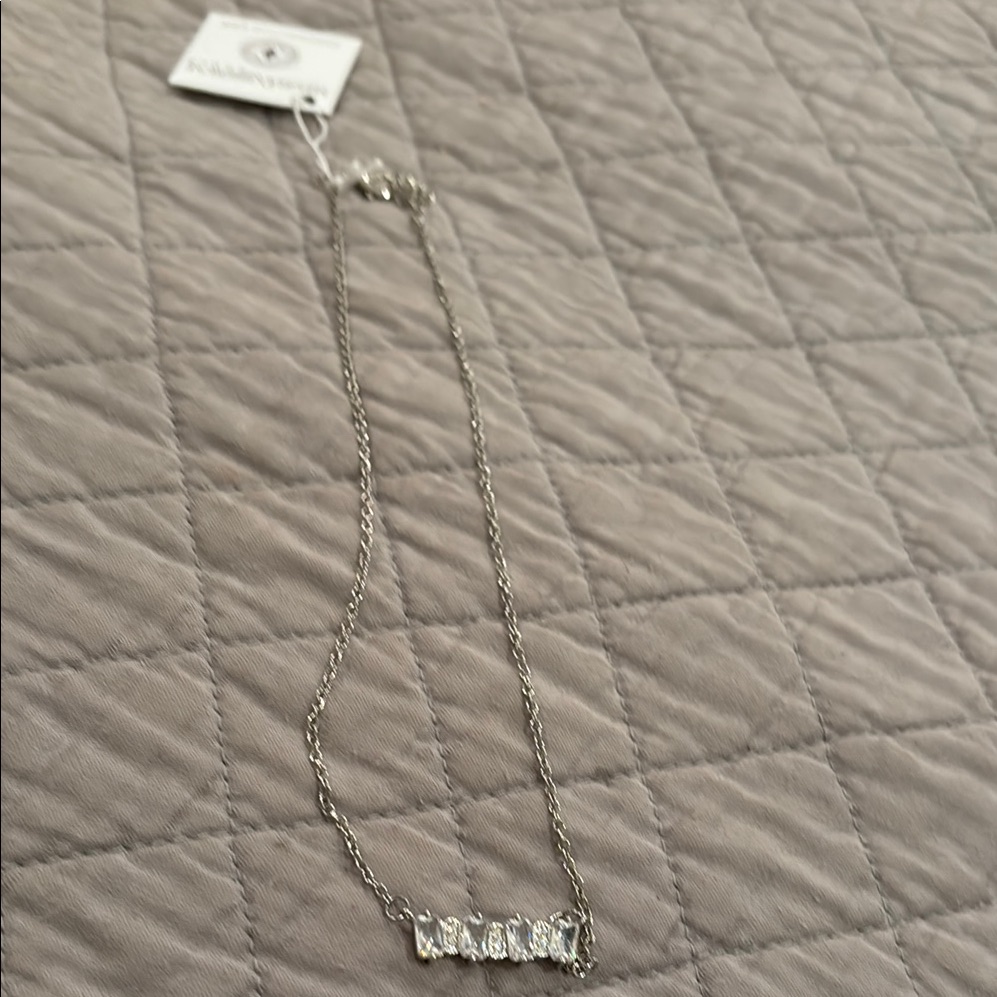 Meghan Browne Style Necklace.